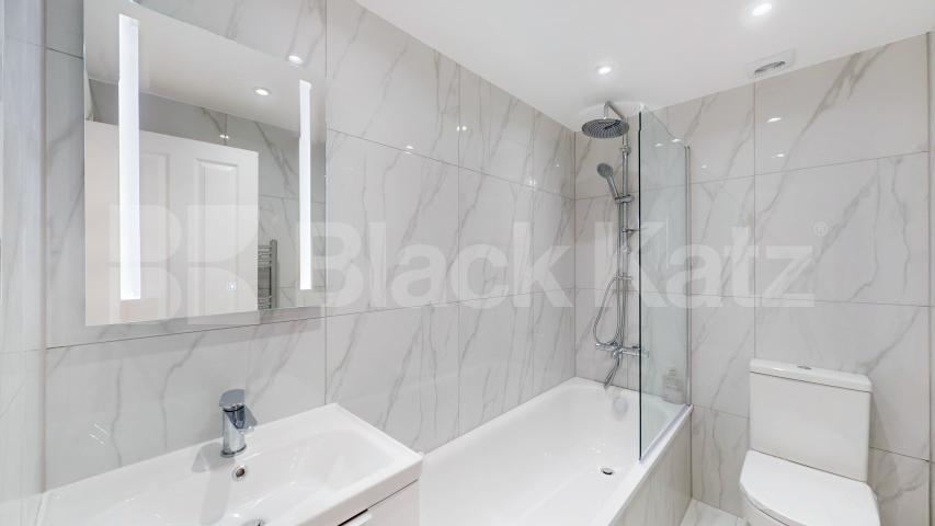 Modern Apartment Colville Road, Notting Hill